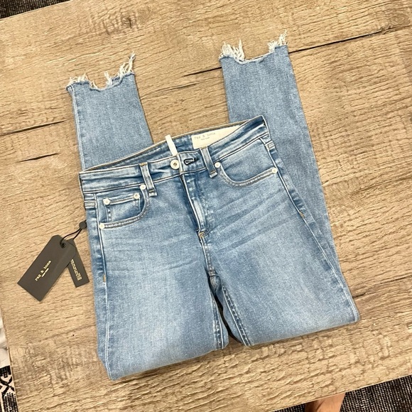 Rag & Bone Cate Mid-Rise Ankle Skinny Jeans in Harper. - Picture 9 of 13